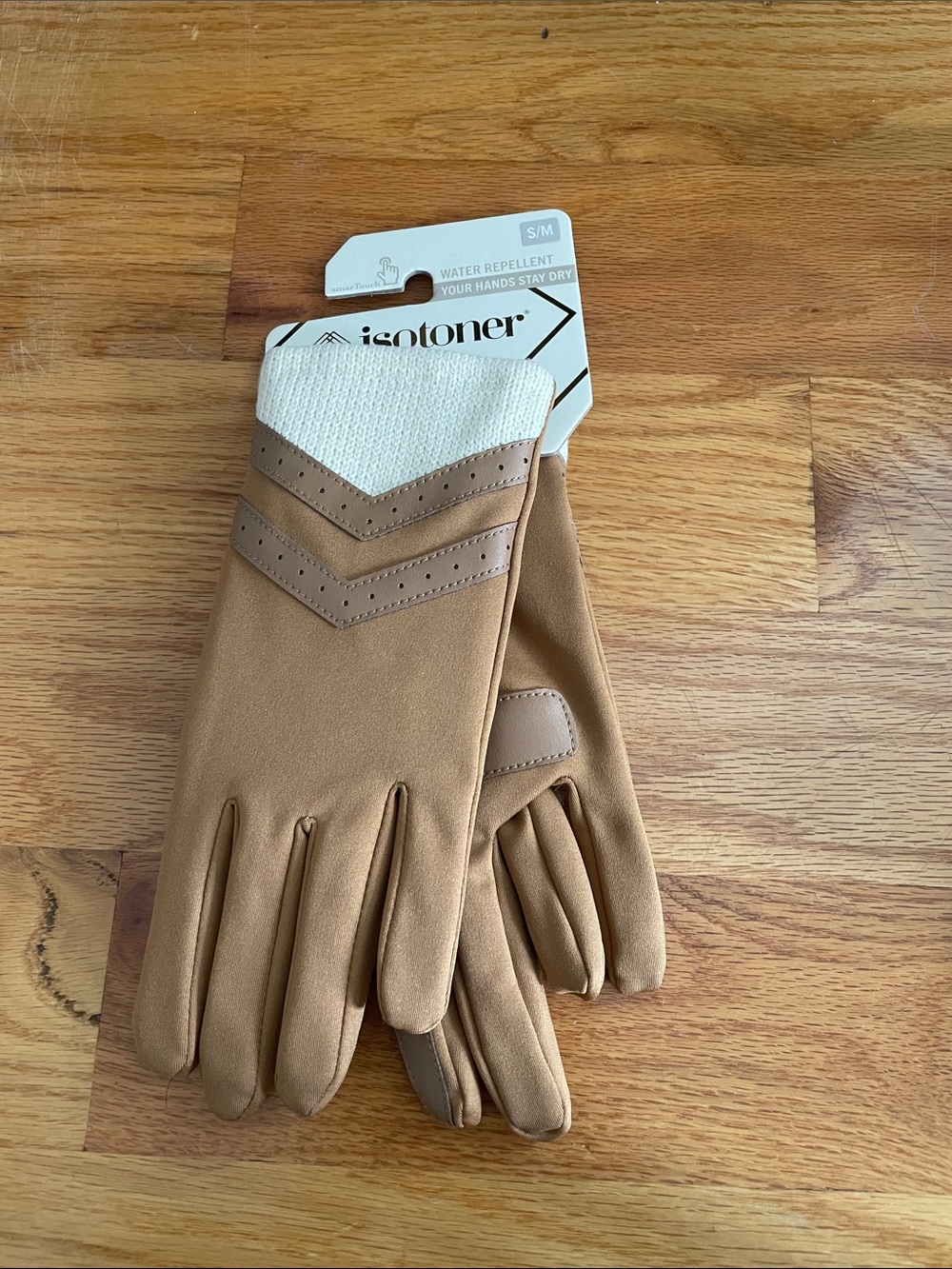 isotoner women’s Tan Gloves with Cream Cuff